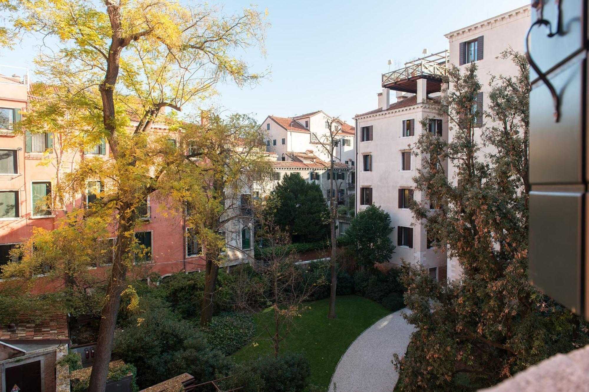 Rialto Apartment Venesia Bagian luar foto