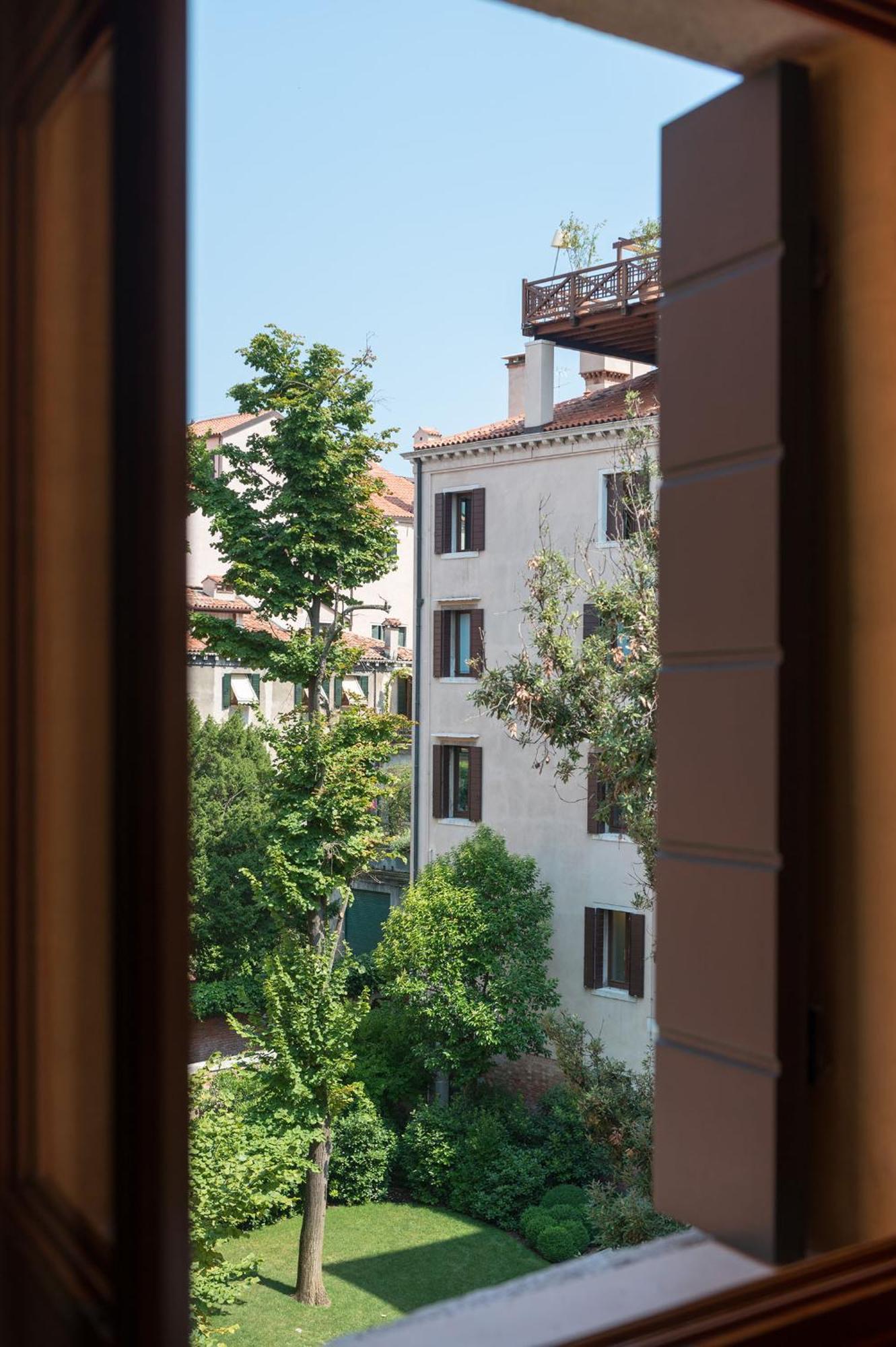 Rialto Apartment Venesia Bagian luar foto